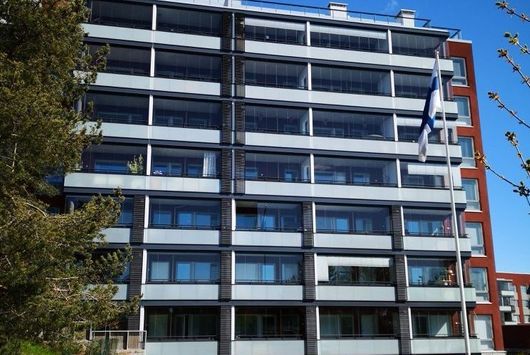 kerrostalorakennuksen julkisivu